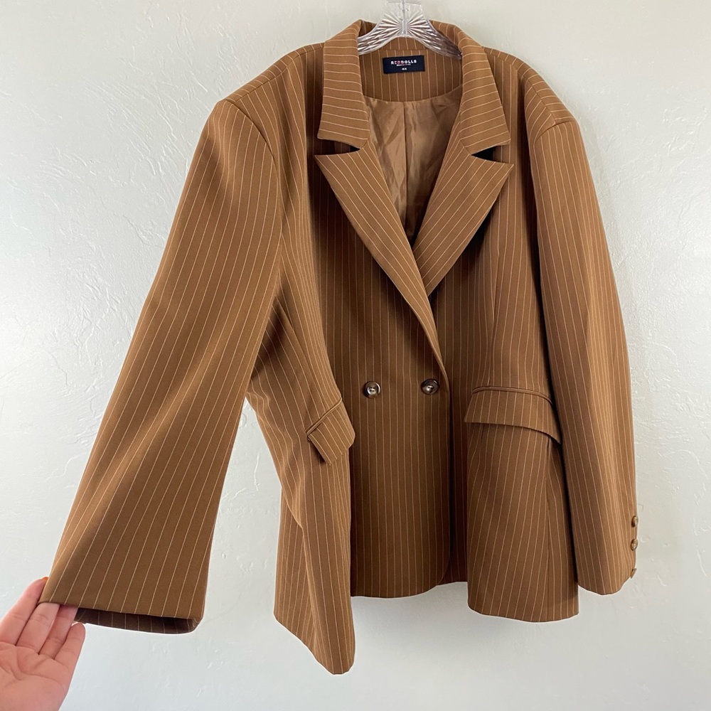 Rebdolls Size 4X Tan & Cream Pin Stripe Oversized Full Sleeve Blazer Jacket